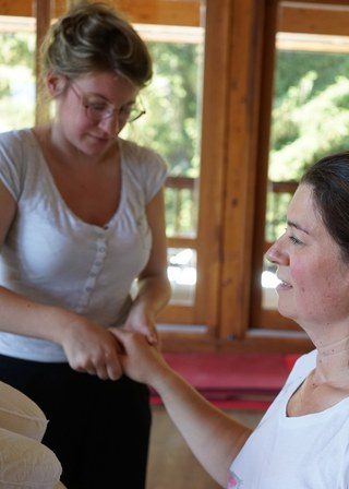 Auto-massage DO IN ~ V.T, Vacances en famille, Massage-relaxation-santé